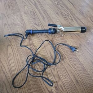 Hot Tools Signature Series Gold Curling Iron Wand 1.25" Black Gold Curl Hair